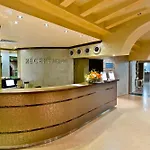 Hotel Saint George Palace 3*