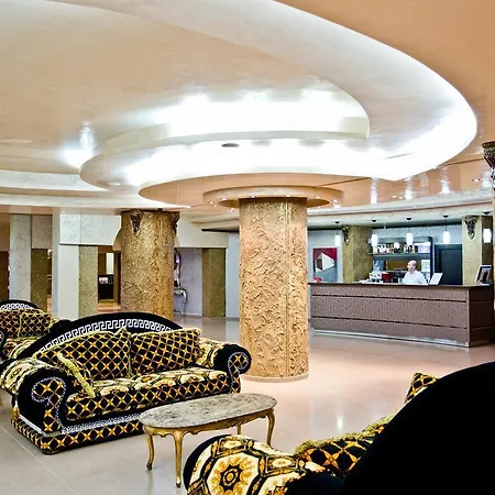 Saint George Palace מלון 3*