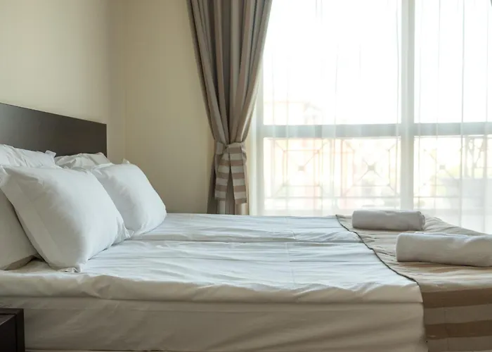 Saint George Palace מלון