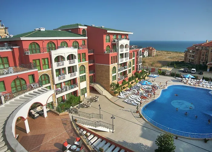 מלון Saint George Palace