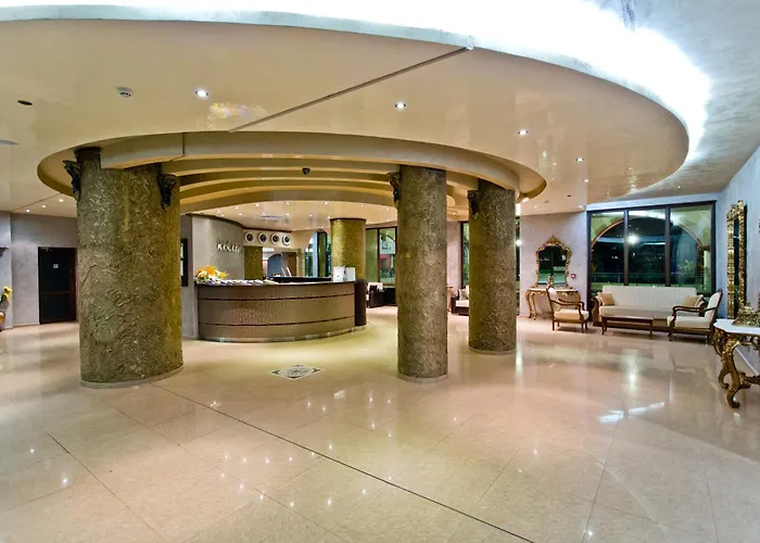 Saint George Palace 3* סבטי ולאס